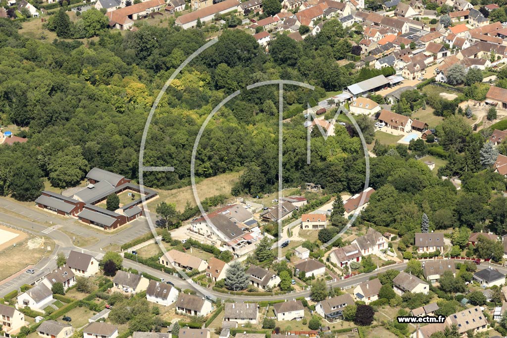 Photo arienne de Pierres (les Hautes Perreuses)