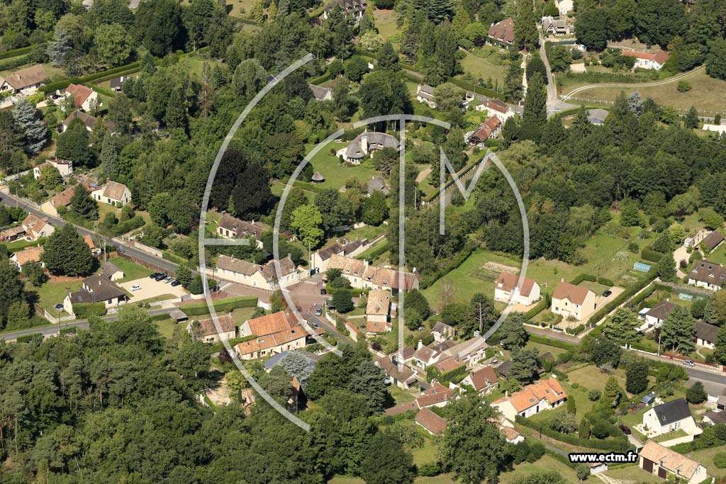 Photo arienne de Poigny-la-Fort