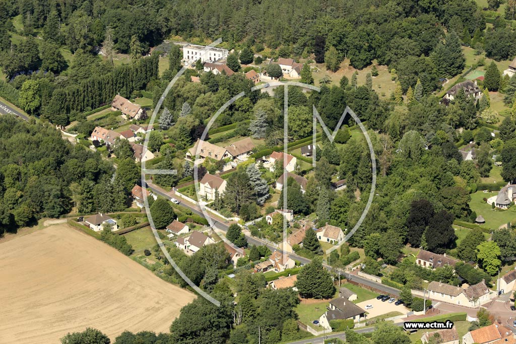 Photo arienne de Poigny-la-Fort