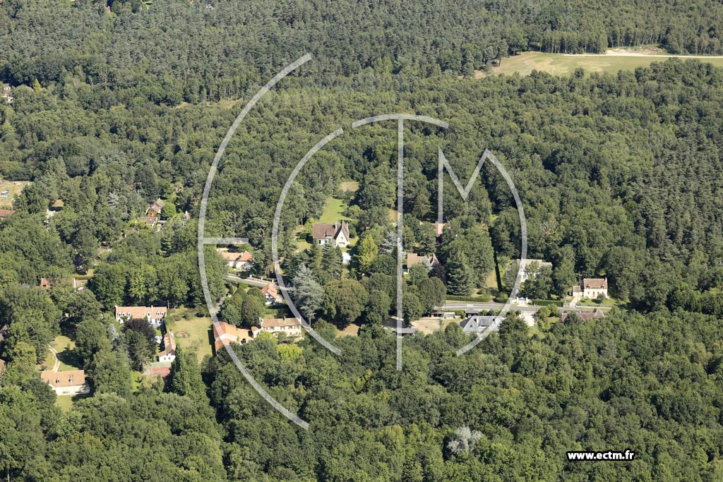 Photo arienne de Poigny-la-Fort