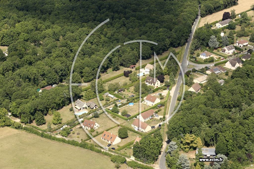 Photo arienne de Saint-Martin-de-Nigelles (le Clos des Champs)