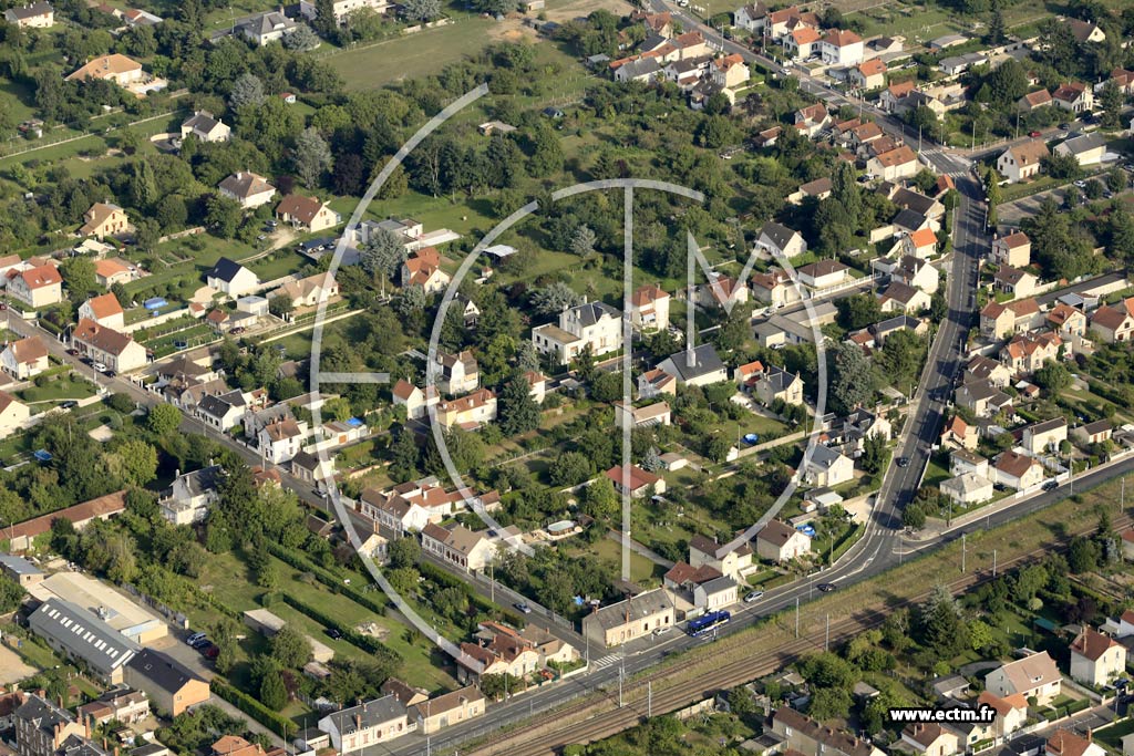 Photo arienne de Montargis (Est)