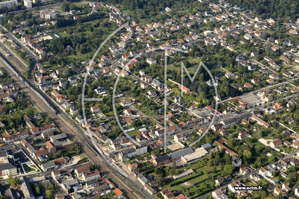 Photo arienne de Montargis (Est)