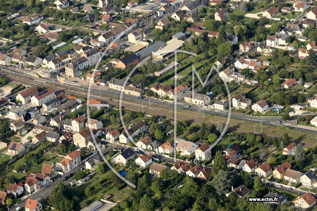 Photo arienne de Montargis (Est)