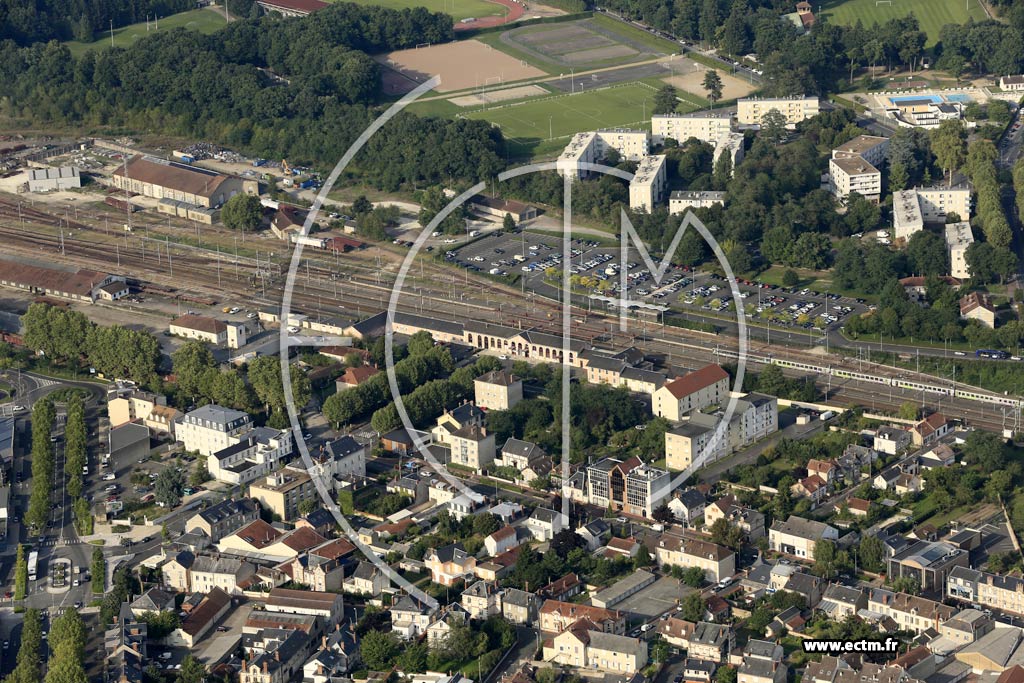 Photo arienne de Montargis (Est)