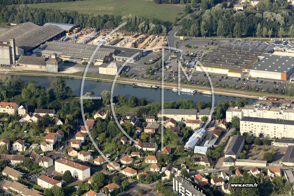 Photo arienne de Montargis (Ouest)