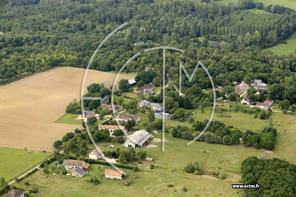 Photo arienne de Chteau-Renard (Saint-Sbastien)