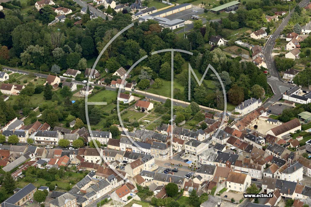 Photo arienne de Nogent-sur-Vernisson (Centre)