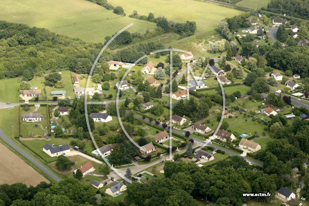 Photo arienne de Nogent-sur-Vernisson (Domaine de Baug)