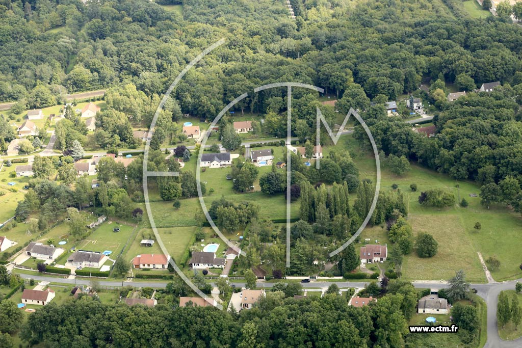 Photo arienne de Nogent-sur-Vernisson (Domaine de Baug)