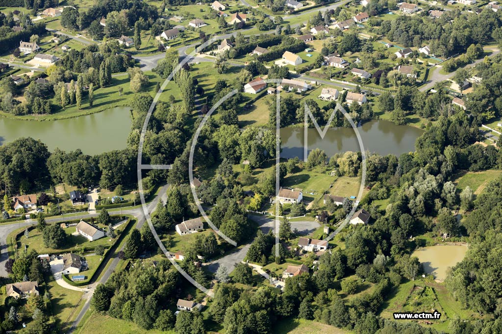Photo arienne de Noyers (la Borde)