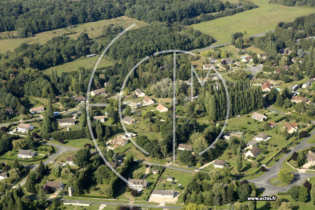 Photo arienne de Noyers (la Borde)