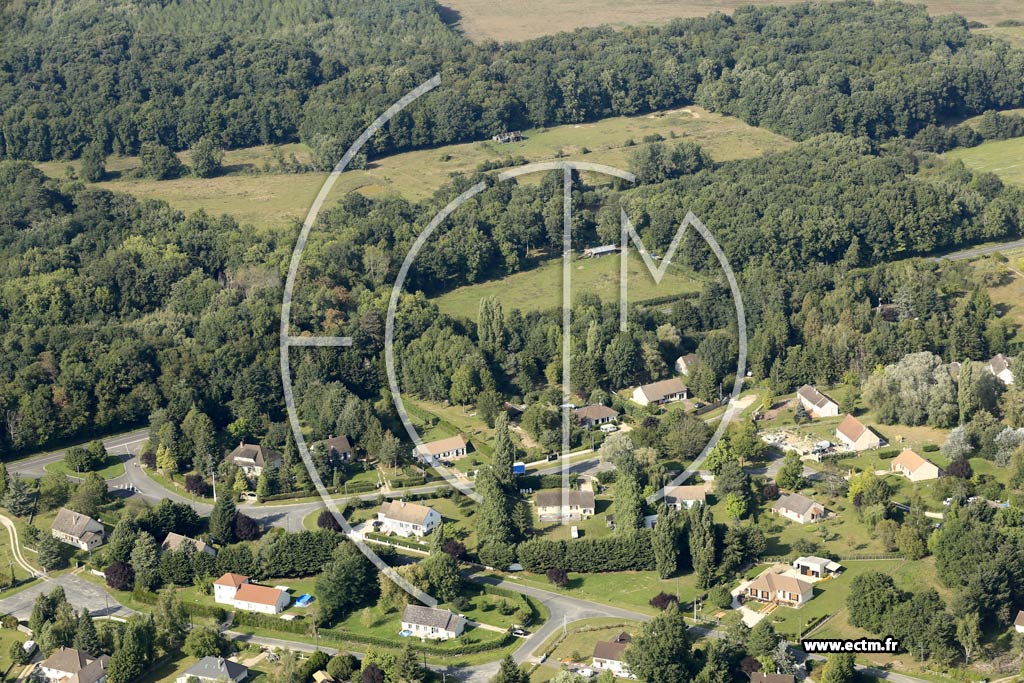 Photo arienne de Noyers (la Borde)
