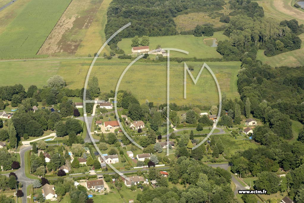 Photo arienne de Noyers (la Borde)