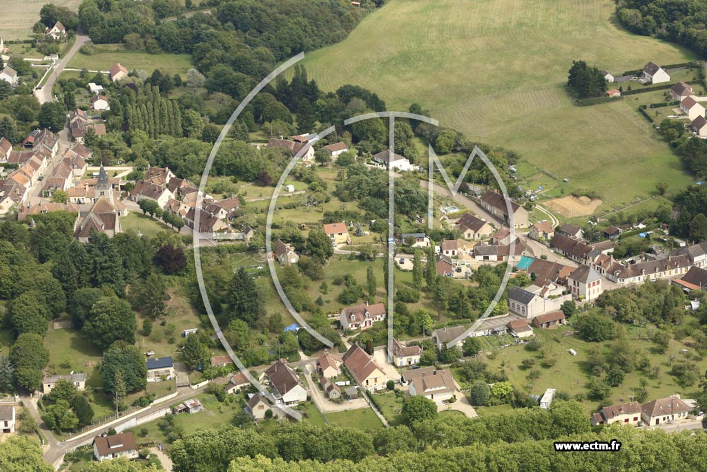 Photo arienne de Rogny-les-Sept-cluses (Centre)