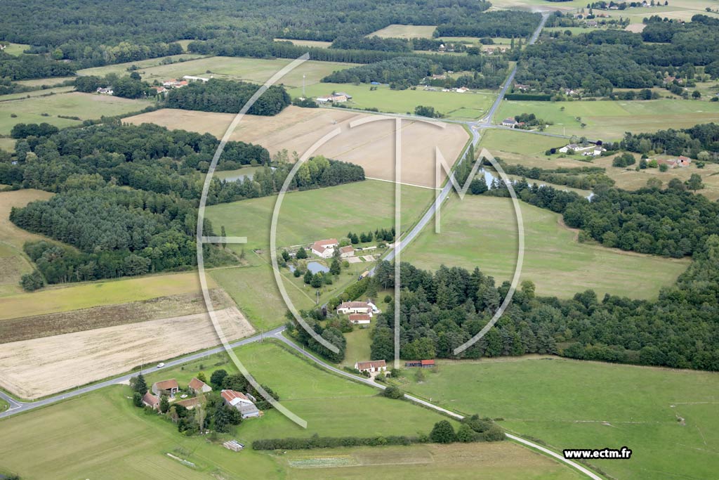 Photo arienne de Bouzy-la-Fort (la Petite Croix - le Crot aux Oies)