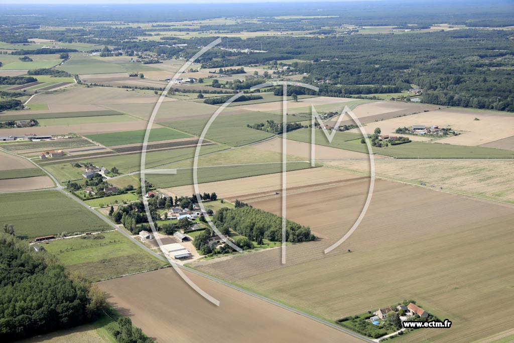 Photo arienne de Bray-en-Val (la Grange Rouge)