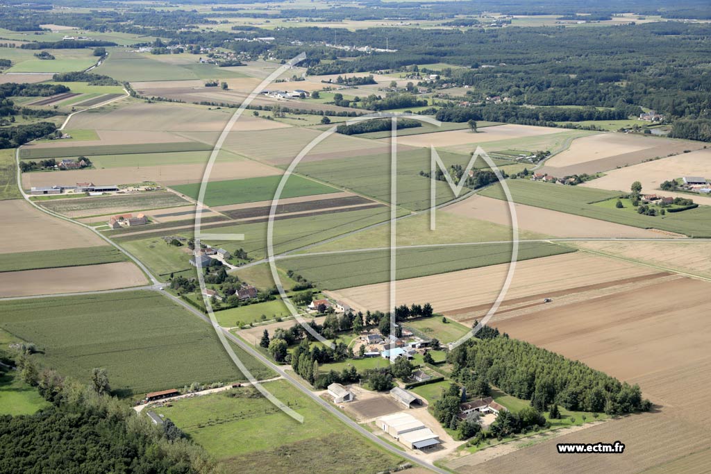 Photo arienne de Bray-en-Val (la Grange Rouge)