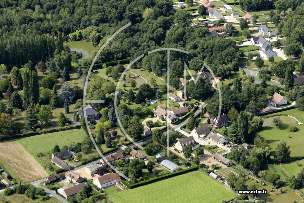 Photo arienne de Les Bordes (le Buisson Benot)