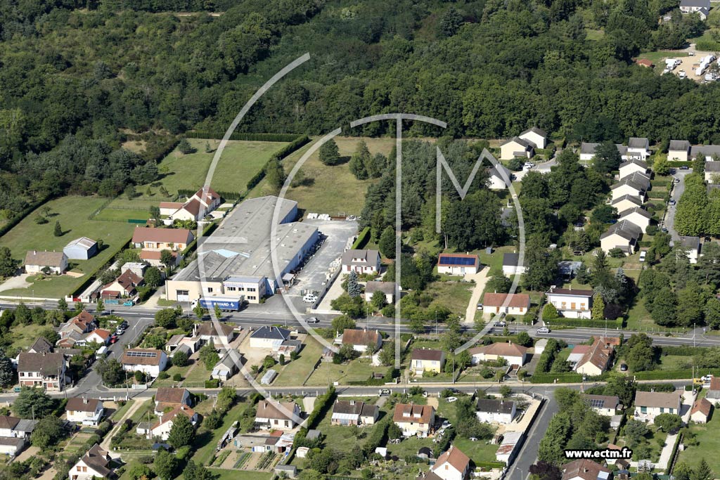 Photo arienne de Ouzouer-sur-Loire (la Croix Saint-Louis)