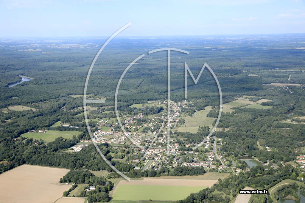 Photo arienne de Ouzouer-sur-Loire (Ouest)