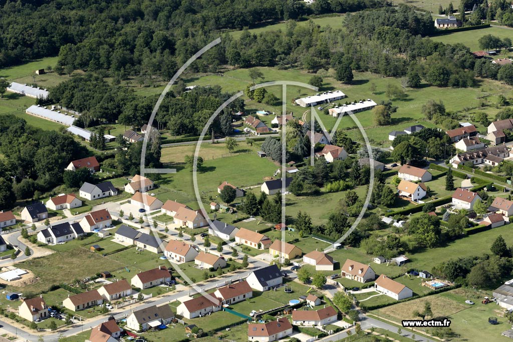 Photo arienne de Ouzouer-sur-Loire (Ouest)