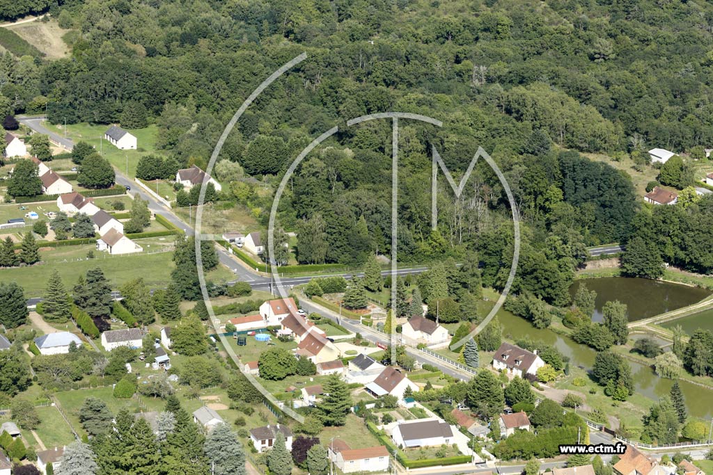 Photo arienne de Ouzouer-sur-Loire (Ouest)