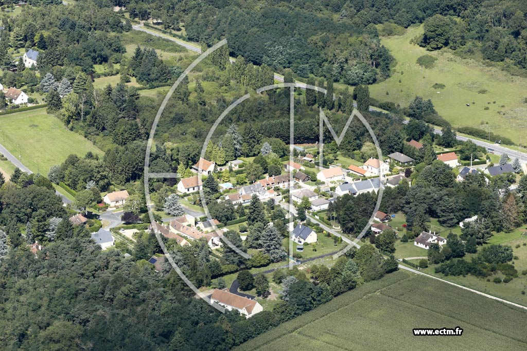 Photo arienne de Saint-Denis-de-l'Htel (Faujuif)
