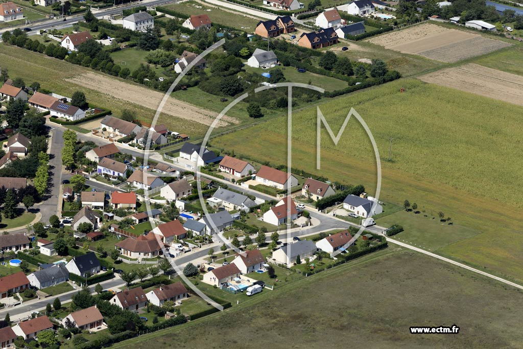 Photo arienne de Saint-Denis-de-l'Htel (Nord)