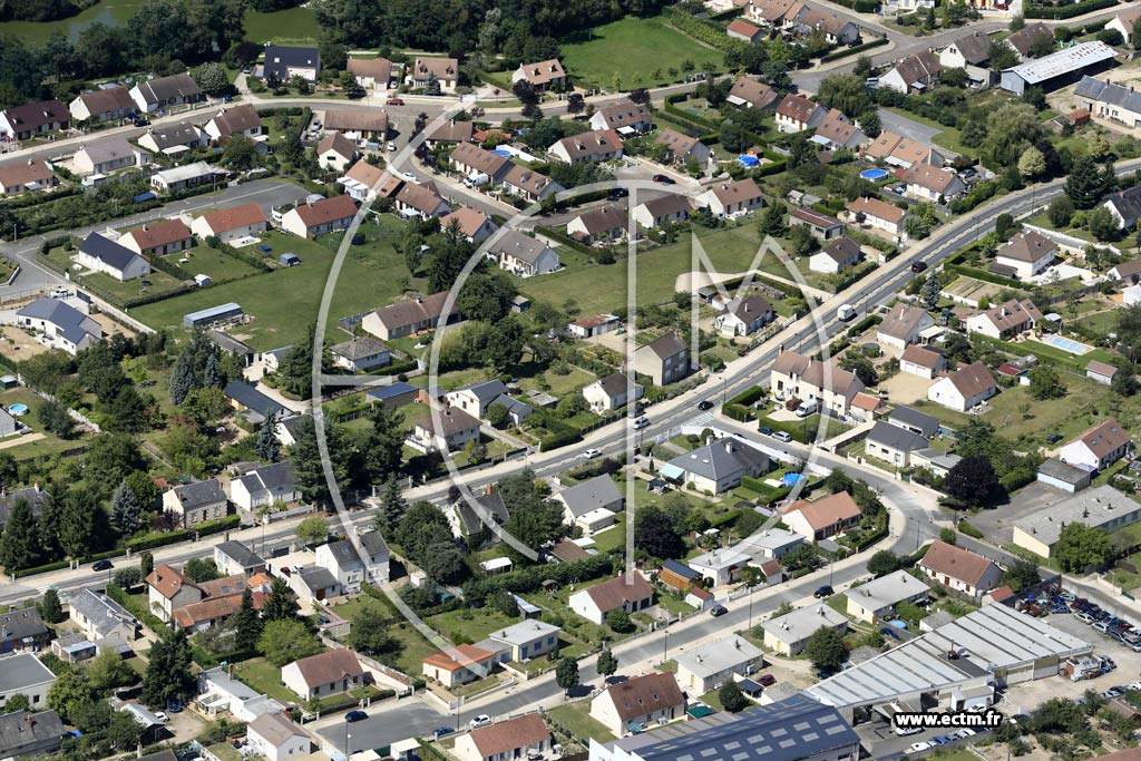 Photo arienne de Saint-Denis-de-l'Htel (Nord)