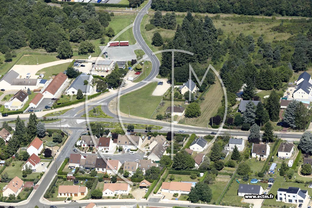 Photo arienne de Saint-Denis-de-l'Htel (Ouest)