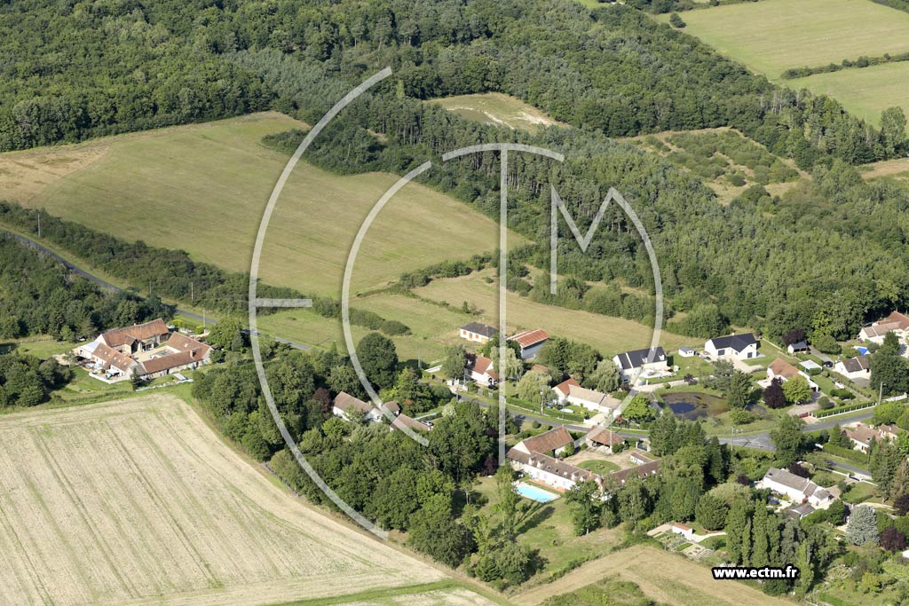 Photo arienne de Saint-Martin-d'Abbat (les Brosses)