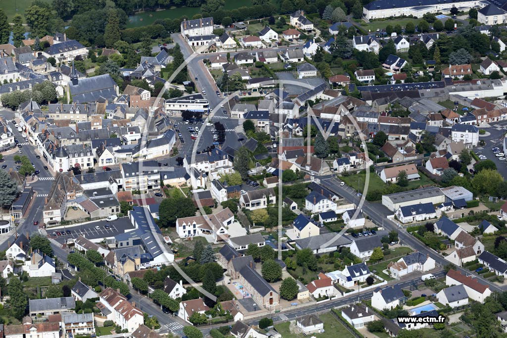 Photo arienne de Sully-sur-Loire (Sud)