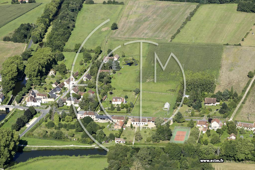 Photo arienne de Vieilles-Maisons-sur-Joudry (Grignon)