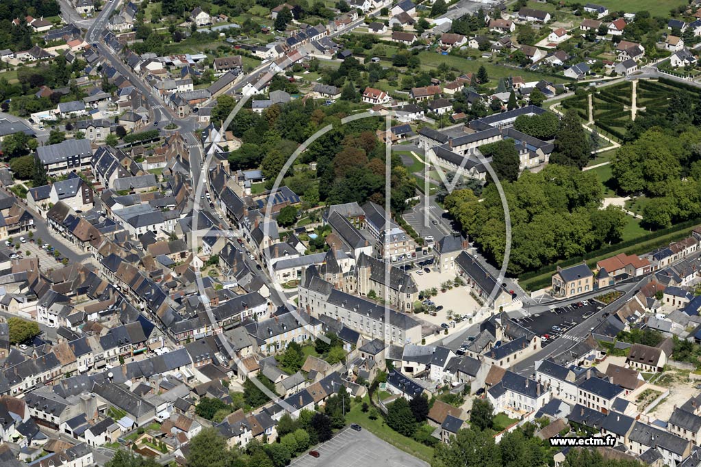 Photo arienne de Aubigny-sur-Nre (Centre)