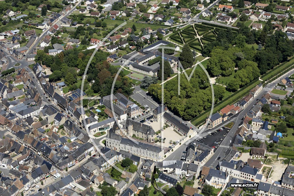 Photo arienne de Aubigny-sur-Nre (Centre)