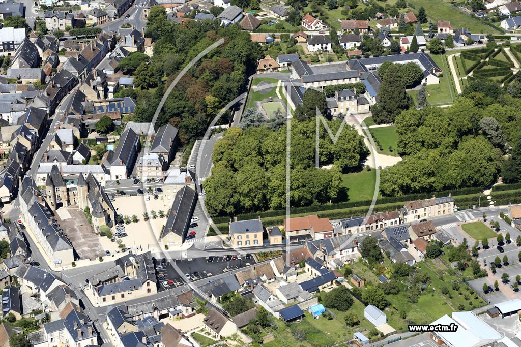 Photo arienne de Aubigny-sur-Nre (Centre)