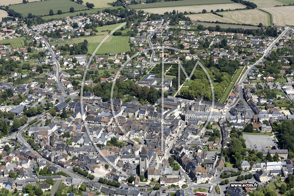 Photo arienne de Aubigny-sur-Nre (Centre)
