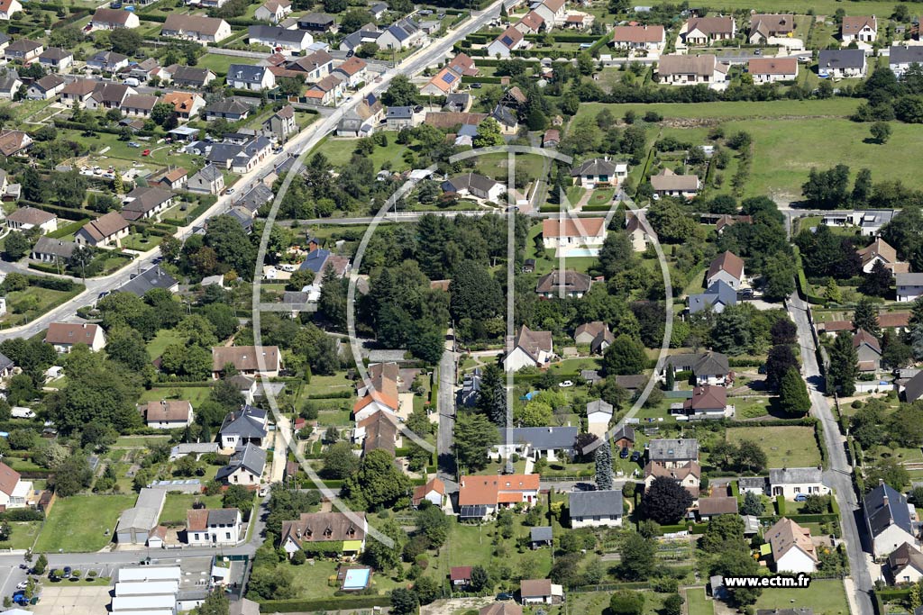 Photo arienne de Aubigny-sur-Nre (Est)