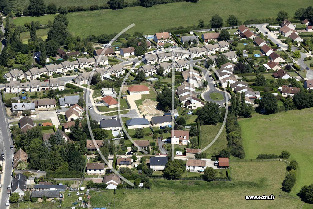 Photo arienne de Aubigny-sur-Nre (Nord)
