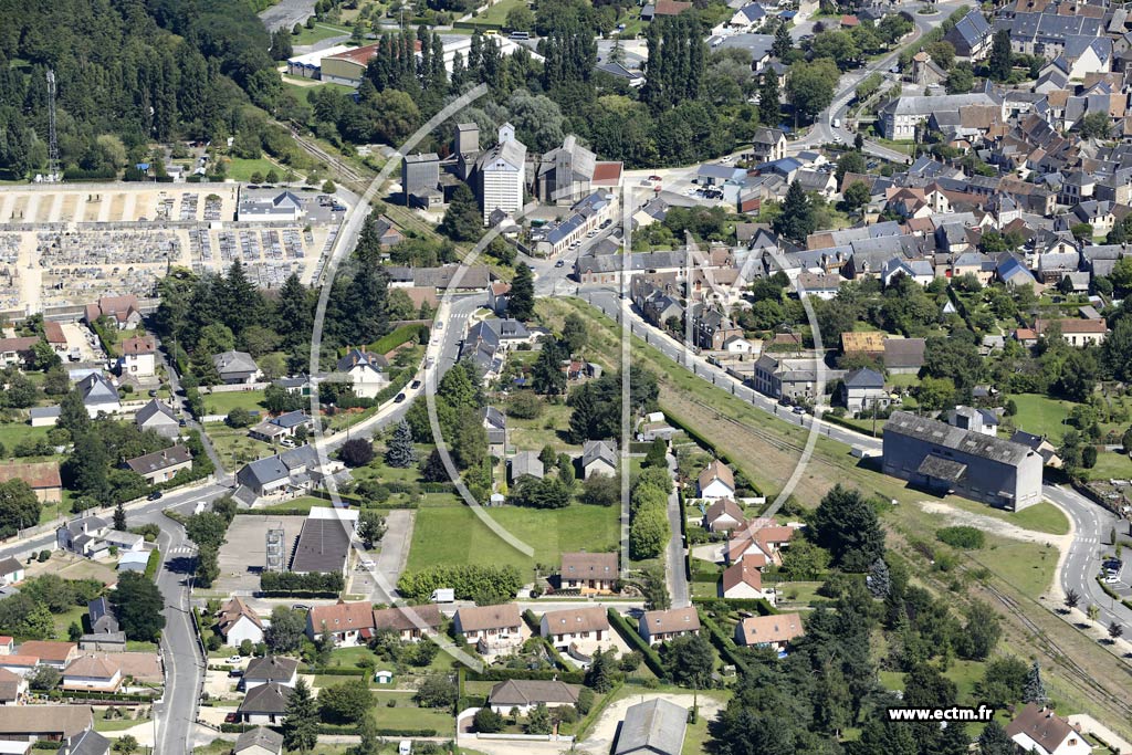 Photo arienne de Aubigny-sur-Nre (Ouest)