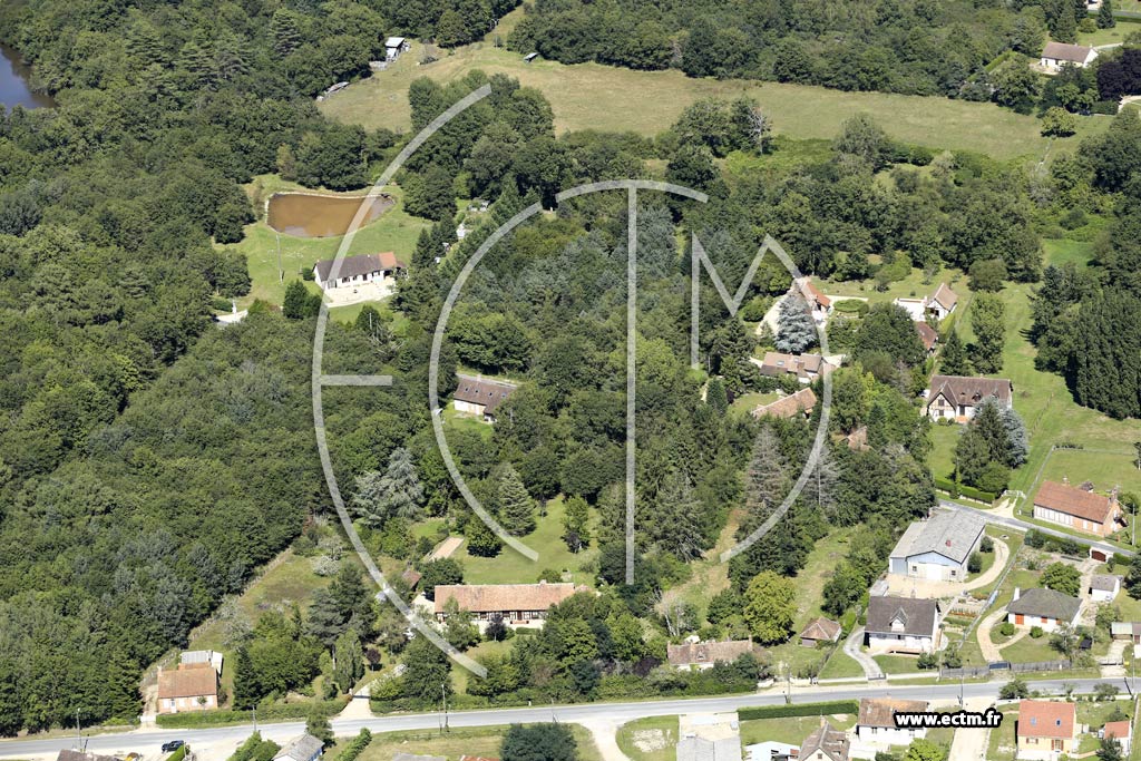 Photo arienne de Brinon-sur-Sauldre