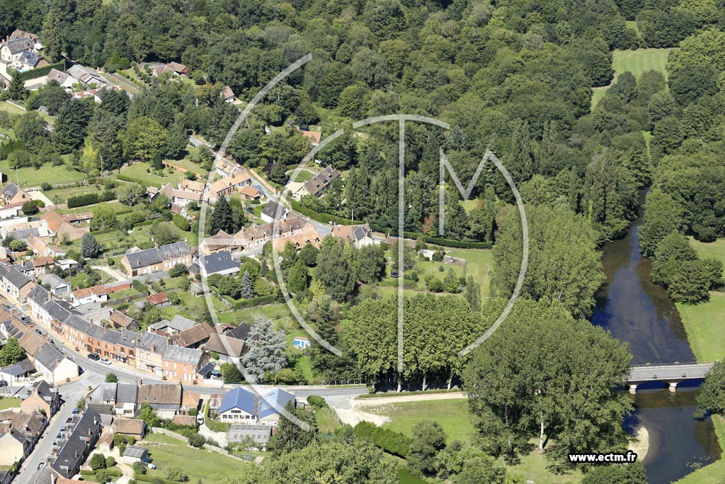 Photo arienne de Brinon-sur-Sauldre (Centre)