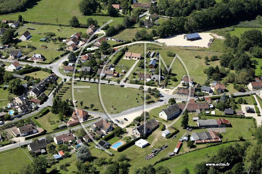 Photo arienne de Brinon-sur-Sauldre (la Jacque)