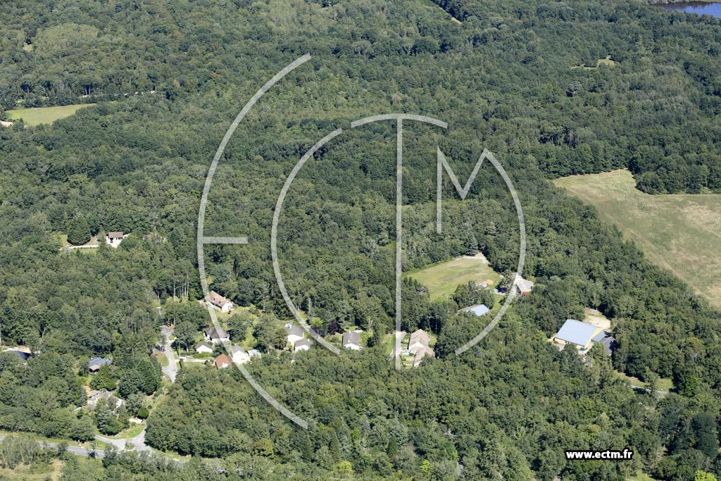 Photo arienne de Nanay (Domaine des Meaulnes)