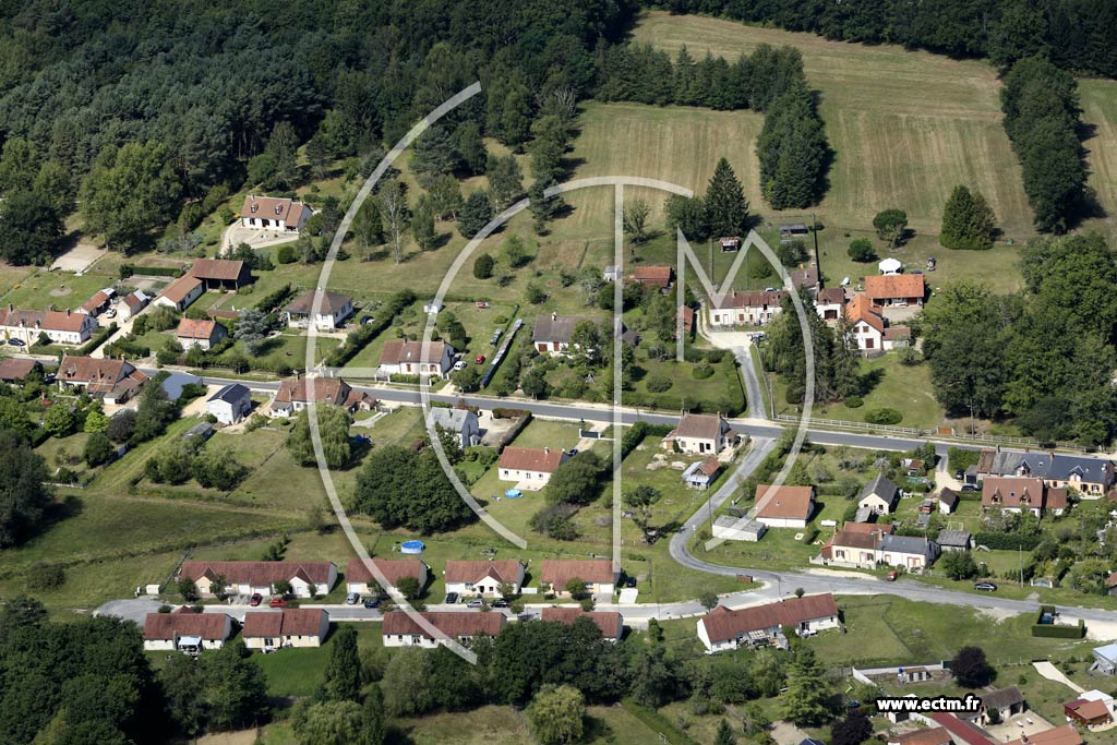 Photo arienne de Neuvy-sur-Barangeon (Centre)