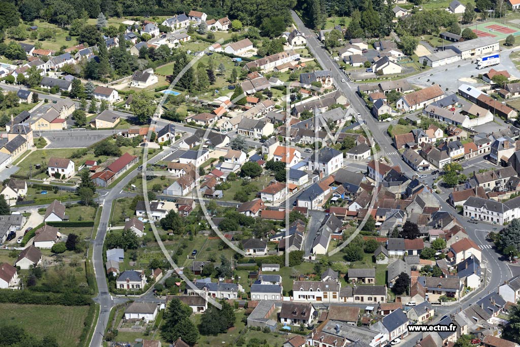 Photo arienne de Neuvy-sur-Barangeon (Centre)