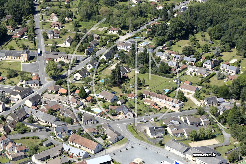 Photo arienne de Neuvy-sur-Barangeon (Centre)