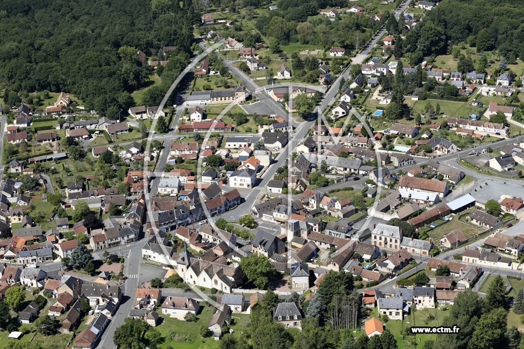 Photo arienne de Neuvy-sur-Barangeon (Centre)