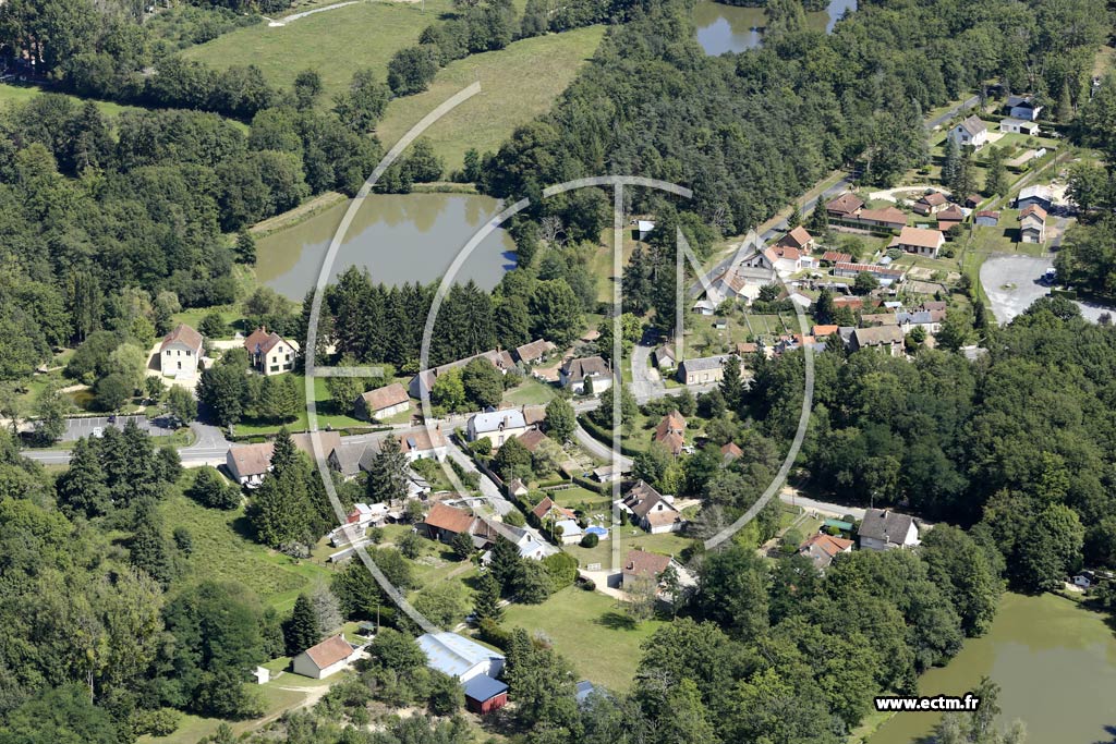 Photo arienne de Neuvy-sur-Barangeon (la Gare - le Moulin Gentil)